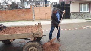 Belediye Romanlara neden hizmet etmiyor-2